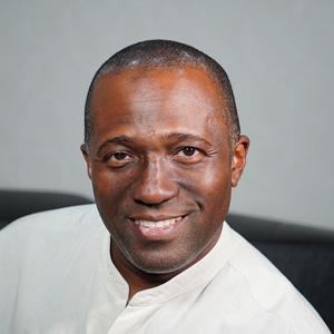 Portrait of Muniqui Muhammad, ICRT Reiki Master Teacher.